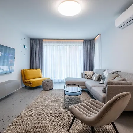 Emirates Lux Apartment And Parking Sofia Exterior photo