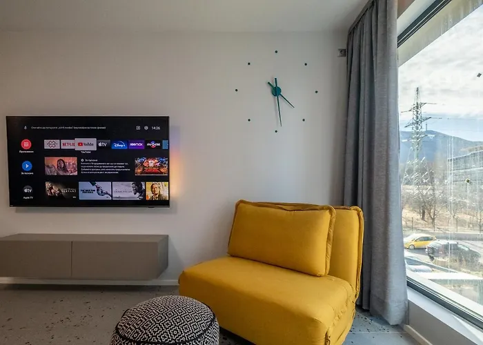 Emirates Lux Apartment And Parking